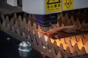 Предимства на фибровите лазери за неговата бъдеща пропускливост във водещите индустрии